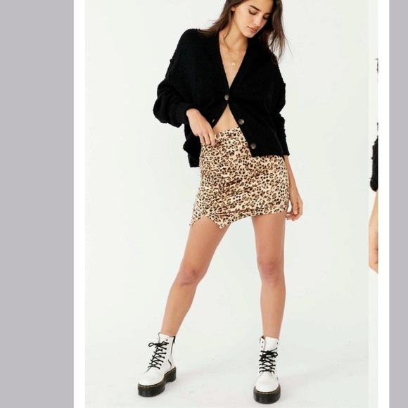 FREE PEOPLE Avas Print Miniskirt In Tan Combo - Picture 3 of 14